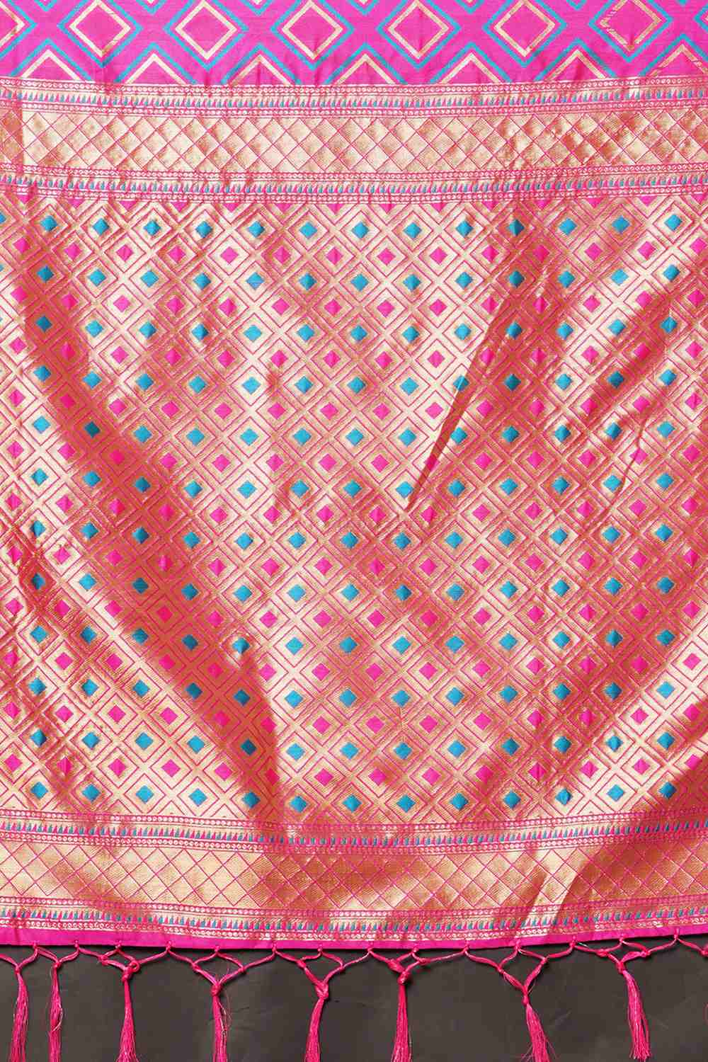 Buy Jenna Pink Woven Silk Blend One Minute Saree Online - Back