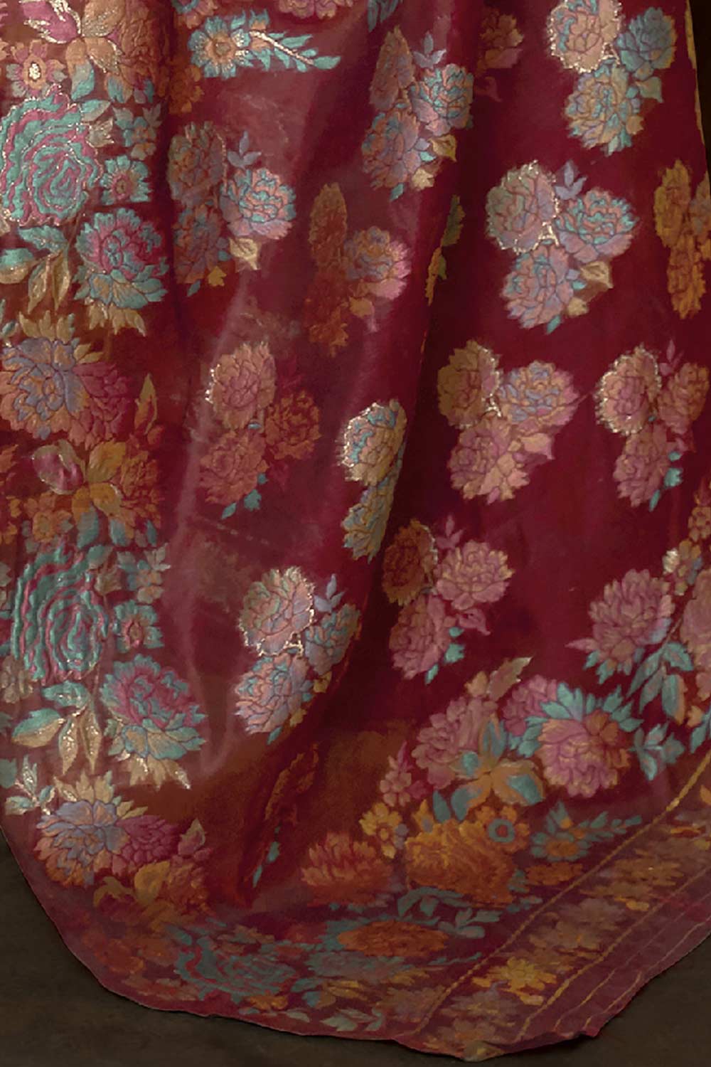 Buy Sheena Burgundy Art Silk Floral Design One Minute Saree Online - Back