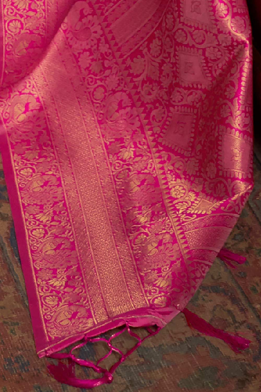 Buy Pearl Pink Art Silk Paisley Dharmavaram One Minute Saree Online - Back