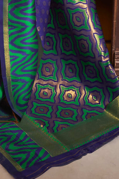 Buy Ashika Multi-Color Silk Blend Paisley Woven Design Banarasi One Minute Saree Online - Back