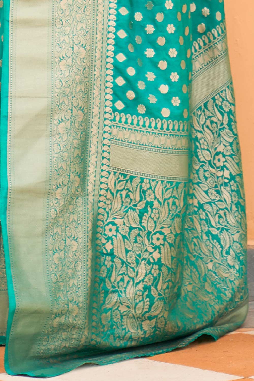 Buy Hazel Sea Green Nylon Floral Banarasi One Minute Saree Online - Back