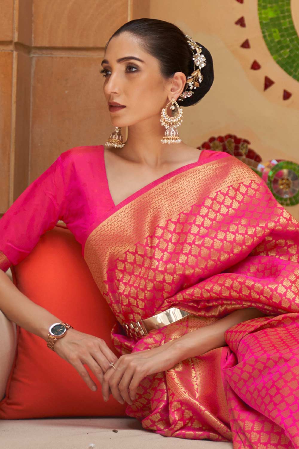 Shop Gauri Pink Silk Blend Floral Banarasi One Minute Saree at best offer at our  Store - One Minute Saree