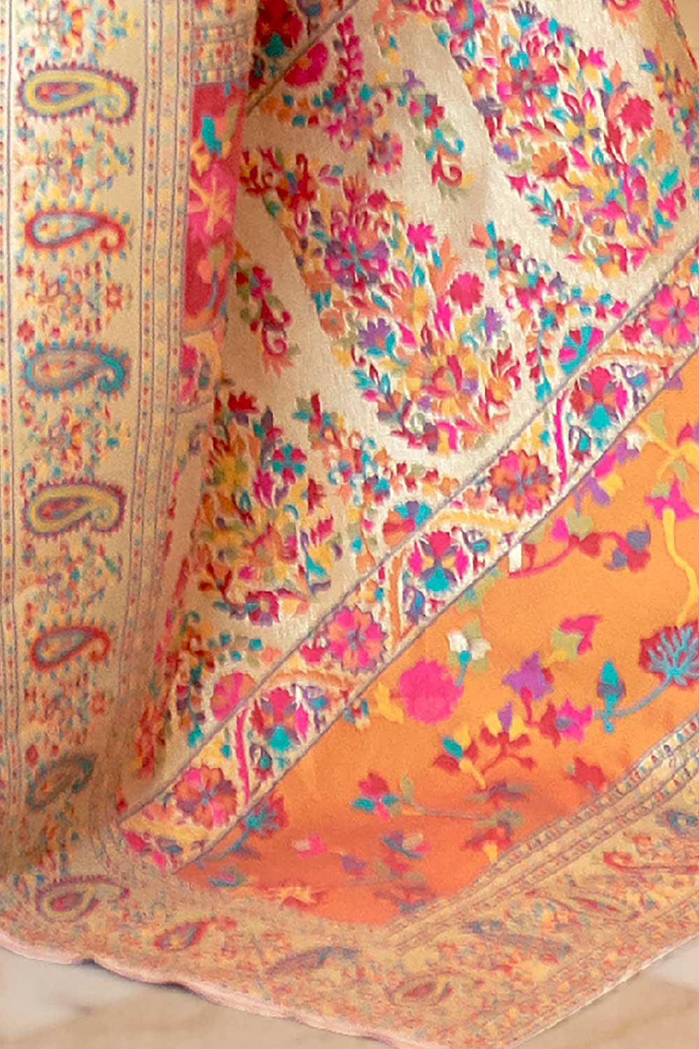 Buy Freya Off-White Silk Blend Floral Woven Design Phulkari One Minute Saree Online - Back