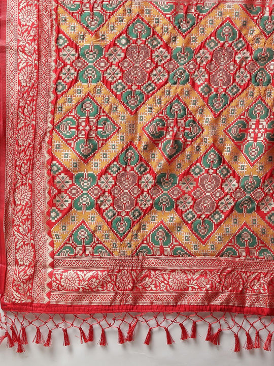 Buy Drishti Red Silk Blend Dharmavaram Geometric One Minute Saree Online - Front