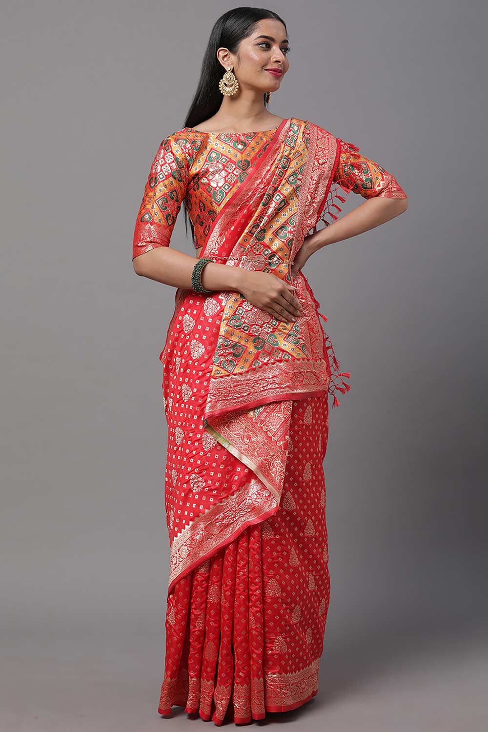 Buy Drishti Red Silk Blend Dharmavaram Geometric One Minute Saree Online - One Minute Saree