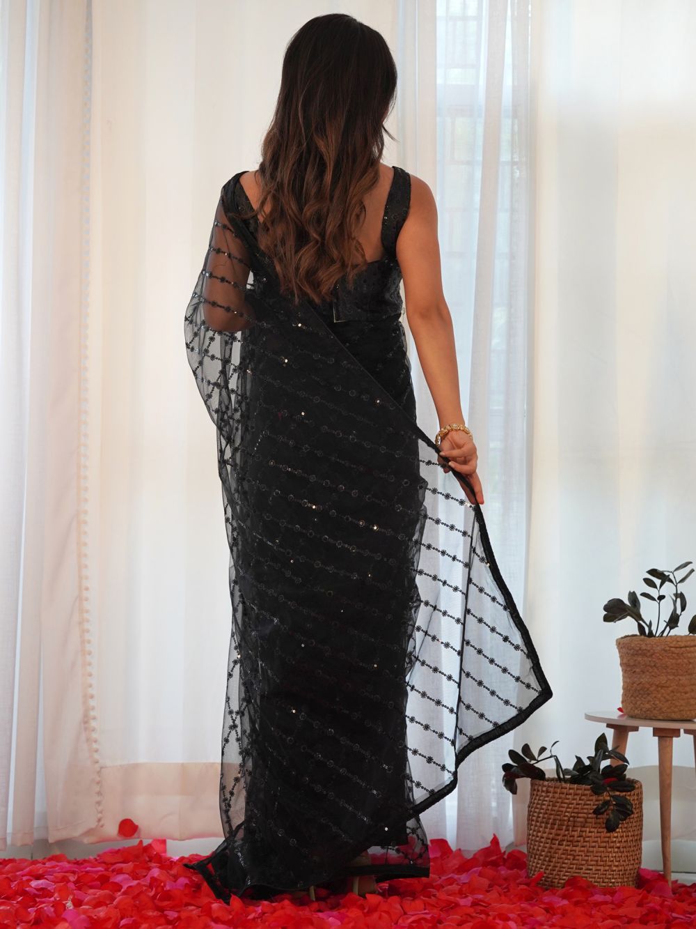 Shop Alina Black Net Party Wear Embellished Saree at best offer at our  Store - One Minute Saree