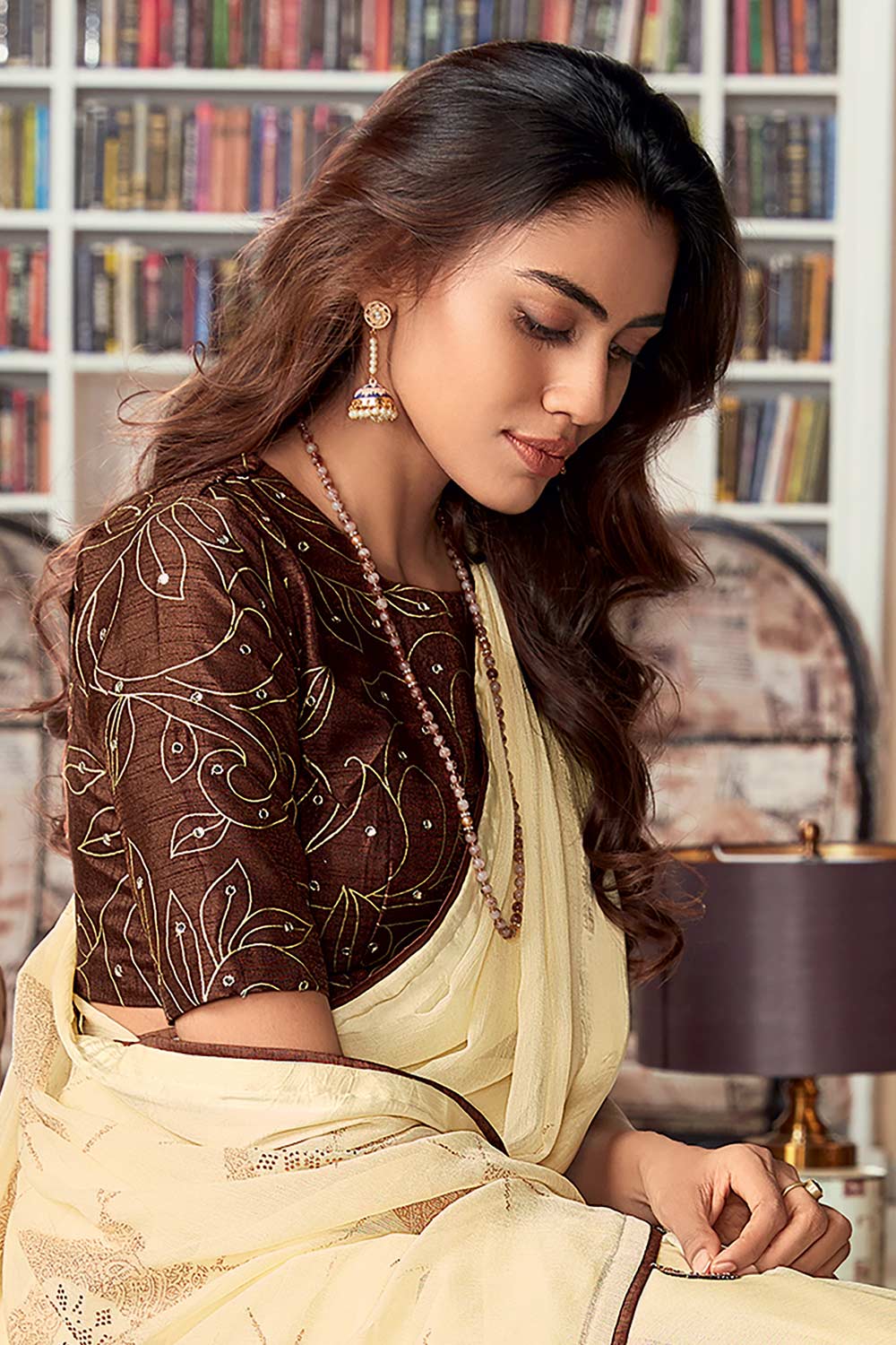 Shop Eliza Off White Silk Blend Abstract Embellished One Minute Saree at best offer at our  Store - One Minute Saree